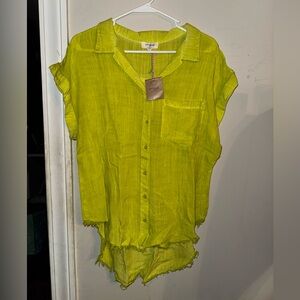 Umgee Lime Button Down Women's Shirt - New With Tags!